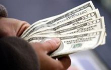 خارج کنندگان سرمایه از کشور مشتری دلار بازار سیاه