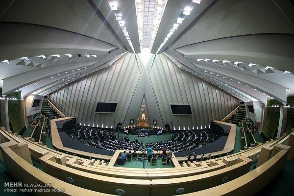 ابهام در سرنوشت دومین سوال از روحانی/توپ در زمین هیات رئیسه افتاد
