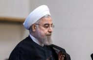 نامه جمعی از اساتید به رئیس‌جمهور: تیم اقتصادی دولت را برکنار کنید