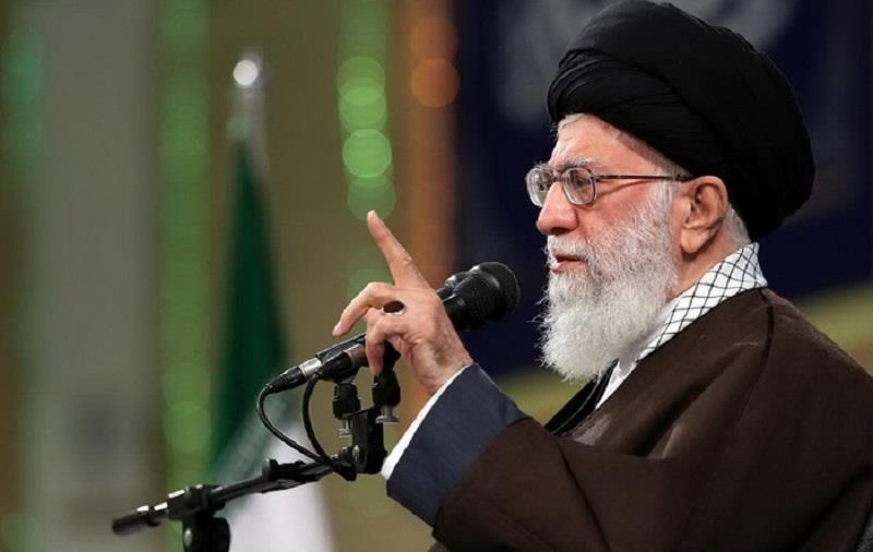 نامه‌ای که رئیس محترم قوّه‌ی قضائیّه به ما نوشتند و ما هم جواب دادیم و تأکید کردیم، یک گام مهمّ مثبتی است برای مقابله‌ی با فساد و مفسد