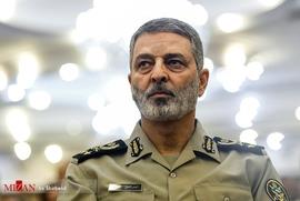 سرلشکر موسوی از تیپ ۳۸ زرهی و پدافند هوایی تربت جام بازدید کرد